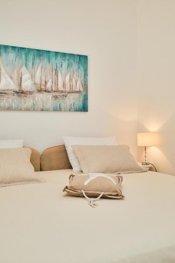 Studio Dolores-Apartment By The Sea Maranovići Extérieur photo